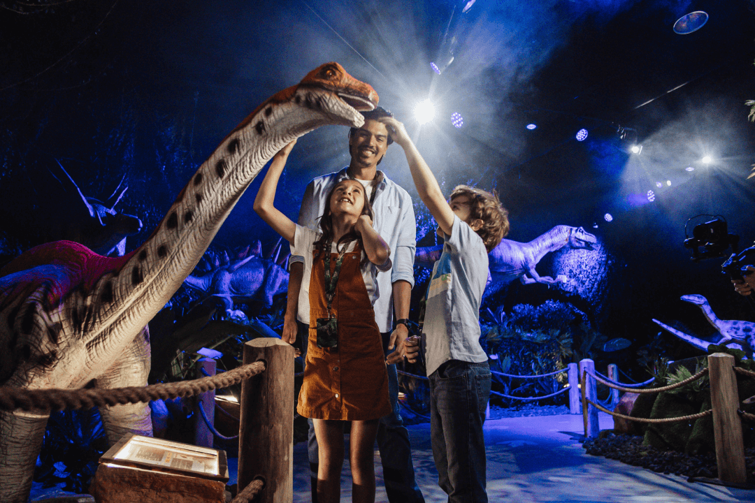 Dinos Alive