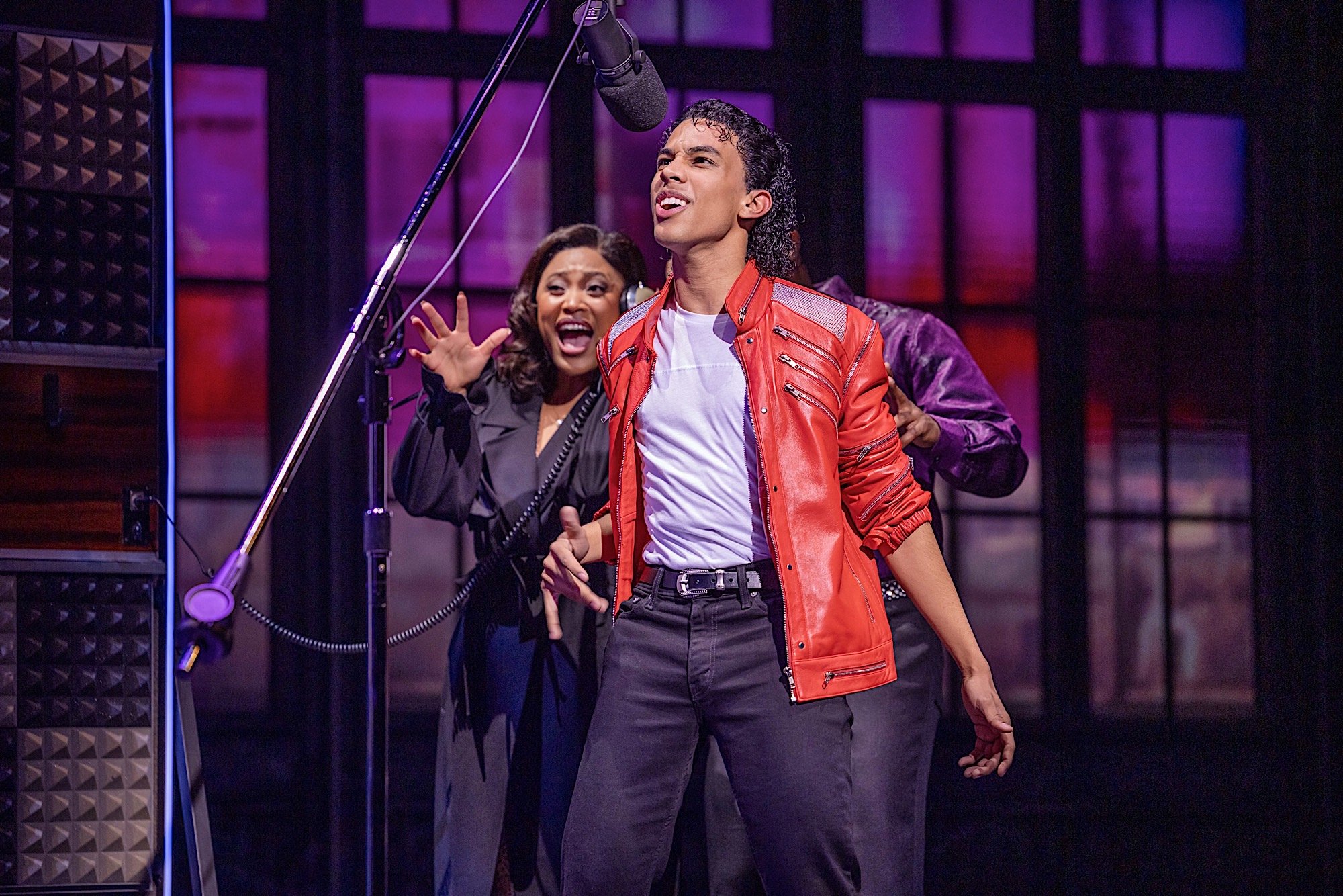 MJ-The-Musical_Sydney-Lyric_credit_Daniel-Boud_383-Si