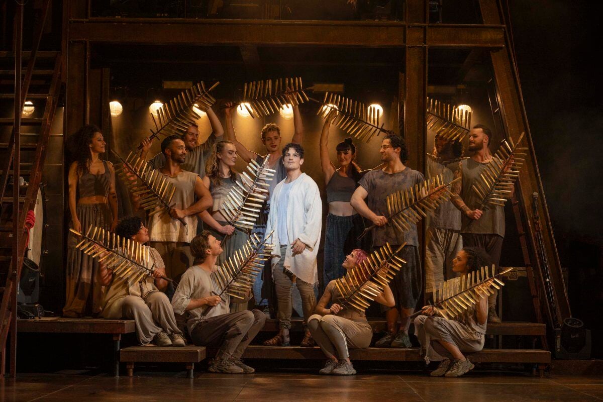 Michael Paynter and the ensemble cast of Jesus Christ Superstar